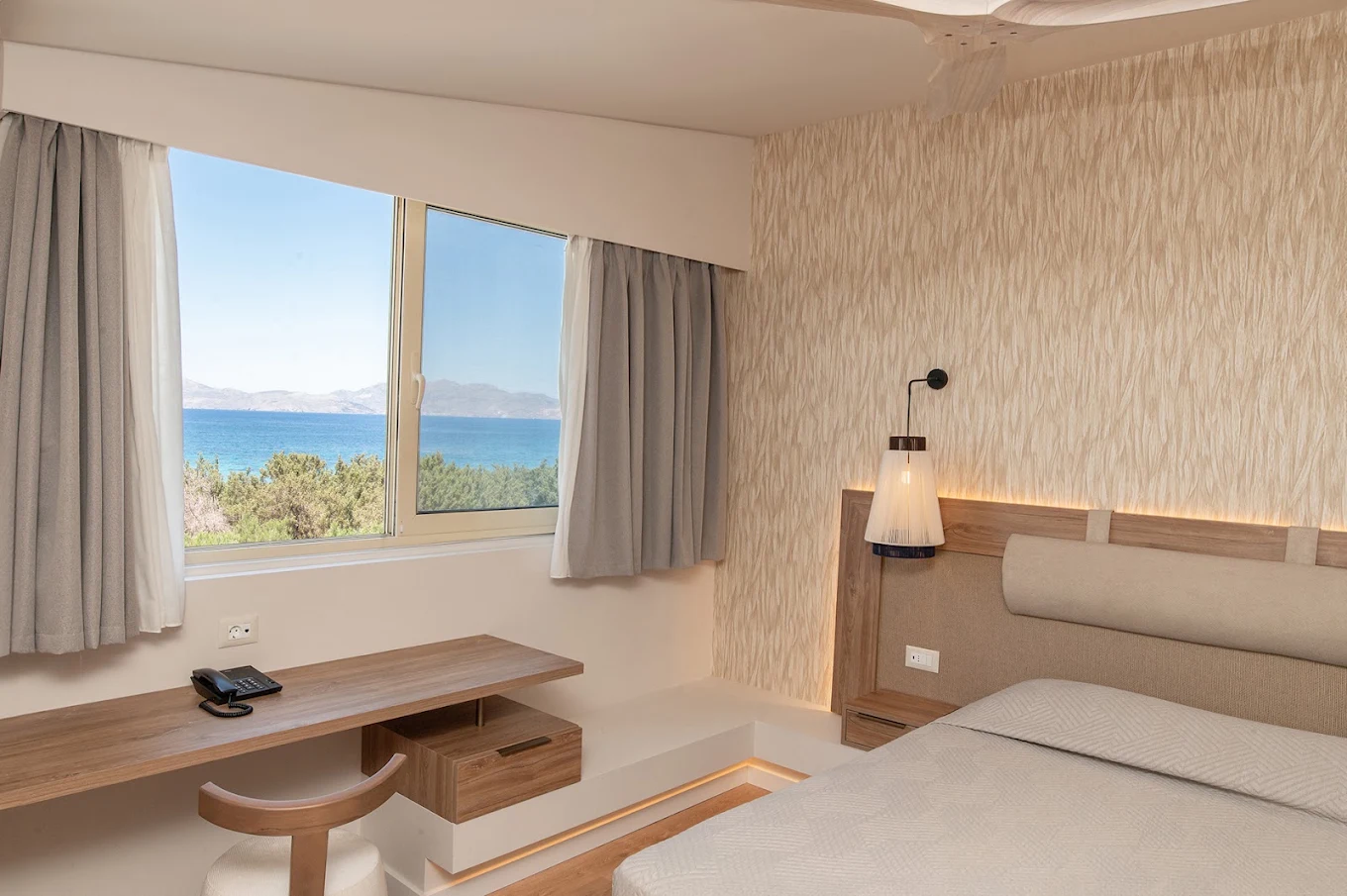 Achilleas Beach Hotel
